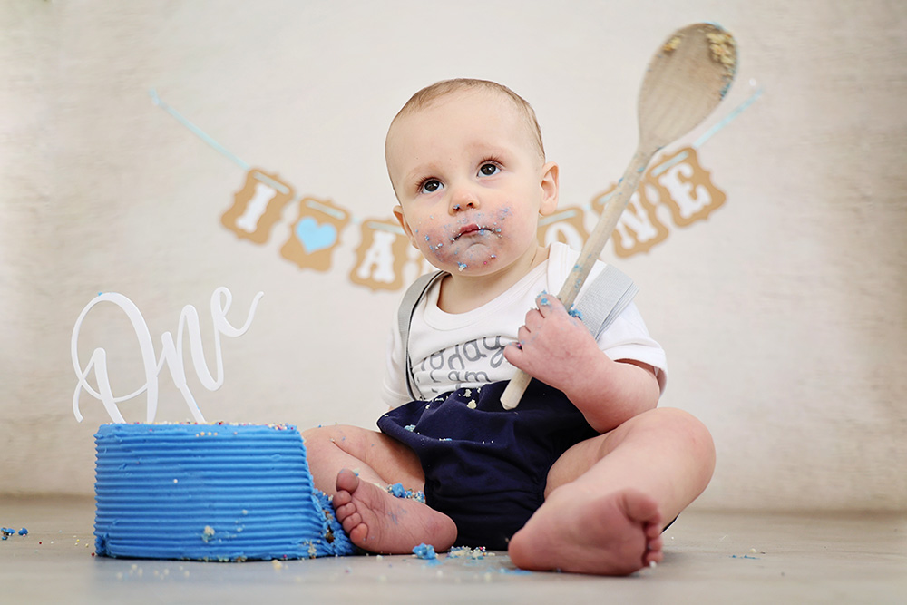 Cake Smash Fun! {Cleveland Cake Smash Photographer} - Cleveland Newborn &  Baby Photographer | Katherine Chambers Photography